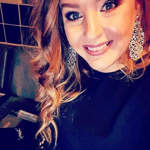 Meet your Posher, Shelby - Picture 1 of 1